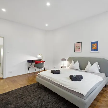 Big Spacious Central Apartment In Wien Exterior foto