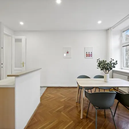 Big Spacious Central Apartment In Wien Exterior foto