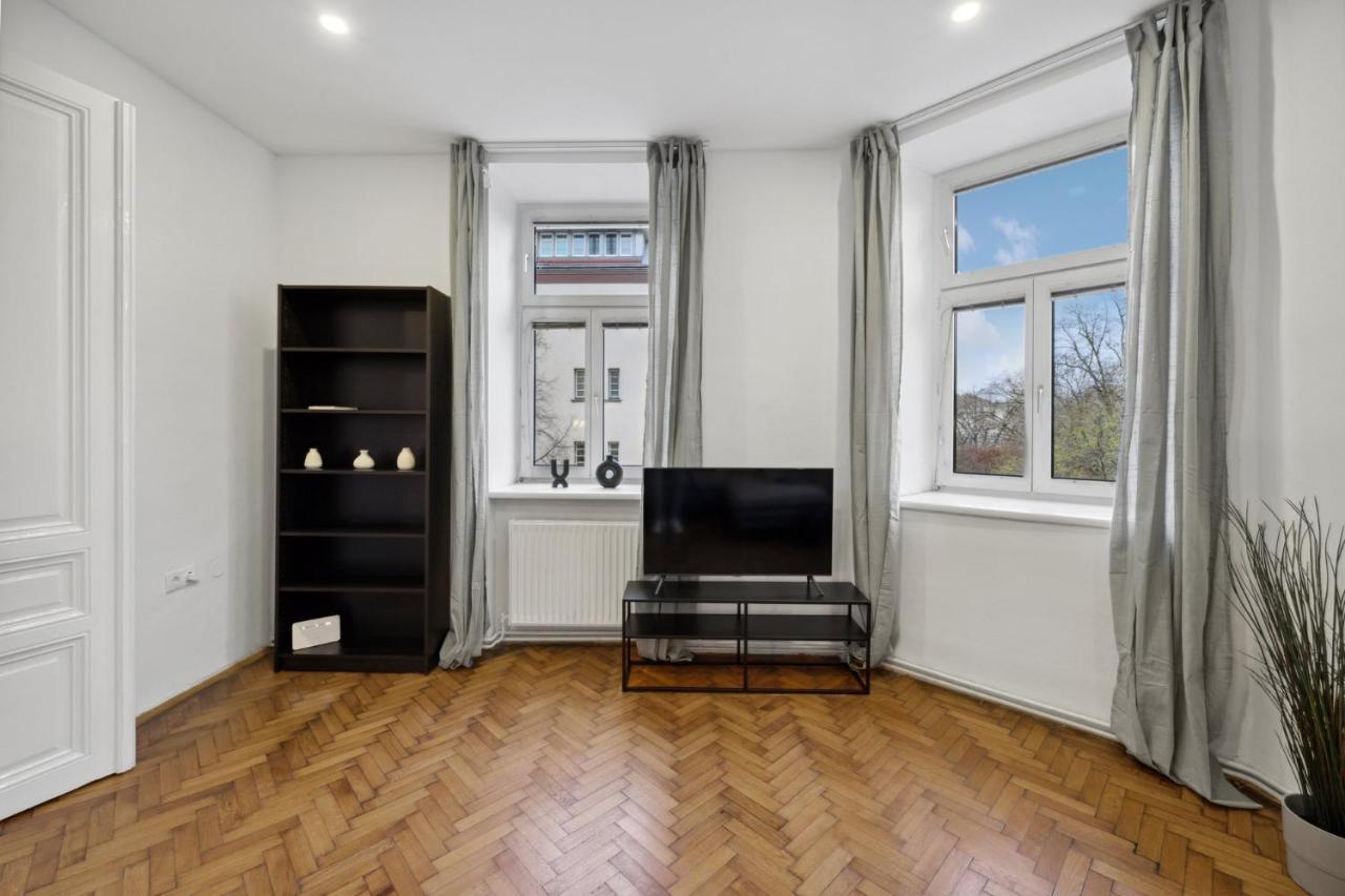 Big Spacious In